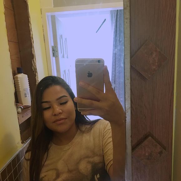 Meet your Posher, Tyra - Picture 1 of 1